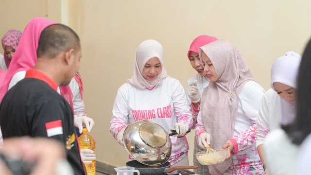 Fadliah Firman, Ikuti Cooking Class B2SA di Rakernas APEKSI: Sajikan Olahan Ikan Bersama Istri Wali Kota Se-Indonesia