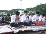 Danny Pomanto Shalat Idul Adha di Lapangan Karebosi, Serukan Semangat Berkurban di Makassar