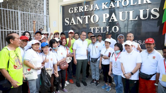 Wali Kota Danny Pomanto Lepas Jalan Santai HUT ke-25 Gereja Katolik St Paulus Tello