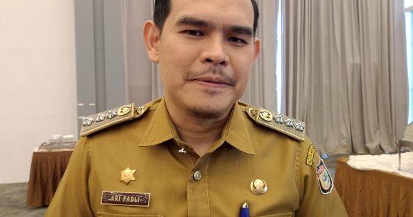 Minimalisir Penumpukan Sampah Plastik, Camat Panakkukang Minta Pegawai Kumpulkan Botol Bekas