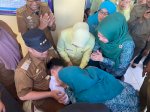 Bupati dan Ketua TP PKK Pangkep Tinjau Pelaksanaan PIN Polio