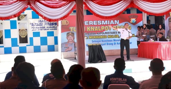 Resmikan Tugu Ikan Knalpot Brong di Fly Over, Danny Puji Kreasi Kapolrestabes Makassar