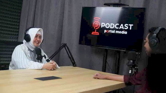 Indira Yusuf Ismail berbagi kisahnya dalam wawancara Podcast Portal Media bertajuk &lsquo;Podcast Bersama Ibu Indira Yusuf Ismail&rsquo; pada Minggu (14/04/2024).