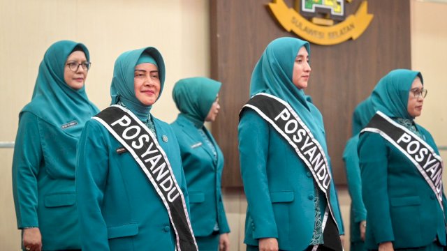 Indira Yusuf Ismail dilantik sebagai Ketua Pembina Posyandu Kota Makassar di Ruang Pola Kantor Gubernur Provinsi Sulawesi selatan, Kamis (27/06/2024).