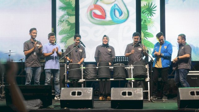 Ketua TP PKK Kota Makassar Indira Yusuf Ismail menghadiri Pemuda Fest yang digelar oleh Dinas Pemuda dan Olahraga Kota Makassar, di Mall Ratu Indah, Jumat (19/4/4202).