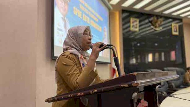 Dinas Komunikasi dan Informatika (Diskominfo) Kota Makassar mengadakan monitoring, evaluasi, dan pelaporan pengembangan Sistem Pemerintahan Berbasis Elektronik (SPBE) di ruang Sippakatau Balaikota pada, Selasa (07/05/2024).