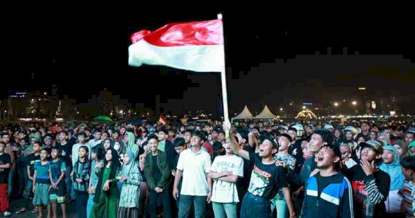 Ribuan Warga Makassar Nobar Timnas U-23 Indonesia di Tugu MNEK