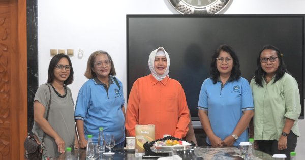 Indira Yusuf Ismail Apresiasi Rencana PWKI Gelar Bersih Pantai di Dermaga Kayu Bangkoa