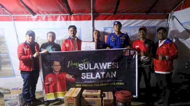 Warga Wajo Terima Bantuan Kemanusiaan dari Pemkot Makassar dan IKA Unhas, Ucapan Terima Kasih Mengalir di Posko Banjir