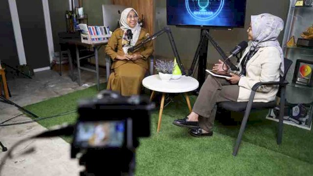 Diskominfo Makassar Bahas Pentingnya Literasi Keamanan Digital di Podcast Kabar Makassar