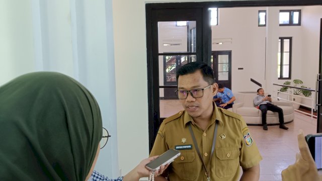 Sekretaris Badan Kepegawaian dan Pengembangan Sumber Daya Manusia (BKPSDM) Kota Makassar Benyamin Turupadang, foto: HN/Sinta