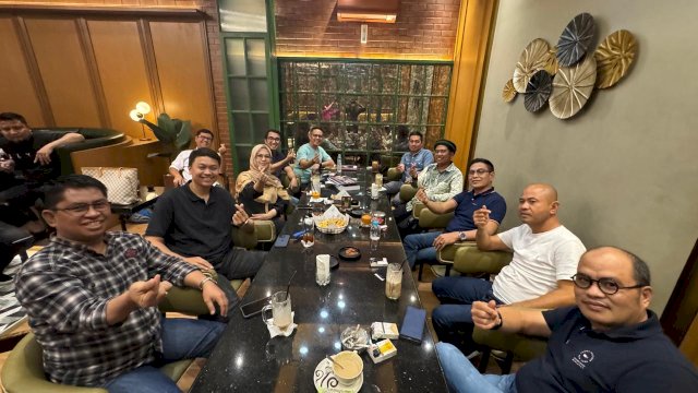 Bahas Pilwakot, Cicu dan Jajaran Pengurus NasDem Makassar Ngopi Bareng Rudal