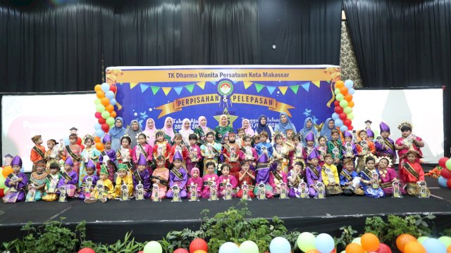 Perpisahan dan pelepasan wisuda TK DWP Kota Makassar untuk tahun ajaran 2023/2024 di Swiss-Belinn Makassar, Jumat, (21/06/2024).