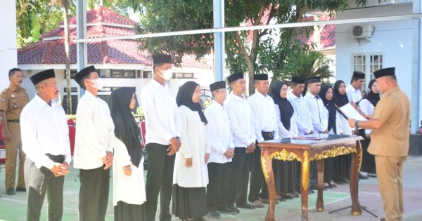 Lantik 15 Anggota BPD, Pj Bupati Sinjai Pesan Jalankan Penuh Tanggungjawab