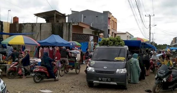 Samahuddin Muharram dielu-elukan Warga Sebagai Kandidat Kuat Bupati Bone