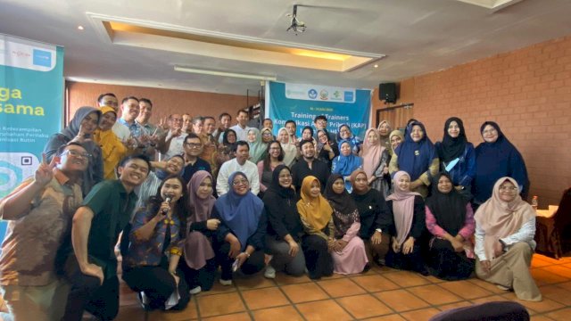 perwakilan Nakes dan Guru SD di Sulsel diberikan training mengenai pencegahan kanker serviks usia dini oleh Portkesmas. (Foto: Gita/HN)