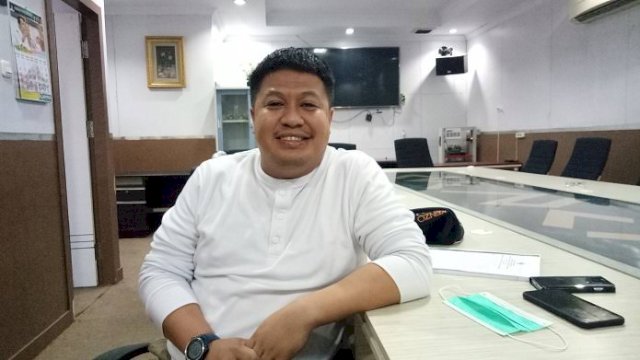 Anggota Dewan Perwakilan Rakyat (DPRD) kota Makassar Komisi Ari Ashari Ilham. (Foto: Shinta/HN)