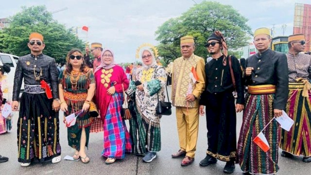 Pengurus PKSS merayakan HUT Ri ke-79 di Batam. 