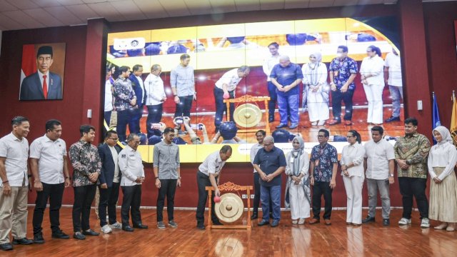 Wali Kota Makassar Moh Ramdhan Pomanto menjadi pembicara di acara Business Class Exclusive yang diadakan oleh Himpunan Pengusaha Muda Perguruan Tinggi Universitas Negeri Makassar (HIPMI PT UNM), Rabu (07/08/2024).