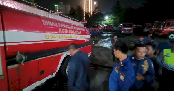 Damkarmat Makassar Tunggu Arahan Polisi Terkait Tabrakan Armadanya