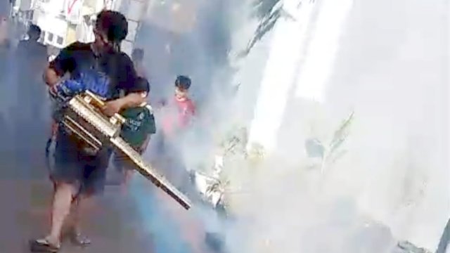 Antisipasi Penyebaran Malaria, Tim Seto-Rezki Gercep Lakukan Fogging di Kecamatan Makassar&nbsp;