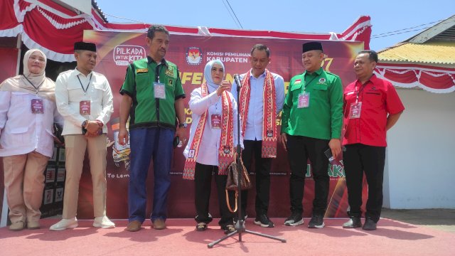 RAMAH Cakada Pertama Mendaftar di KPU Sinjai