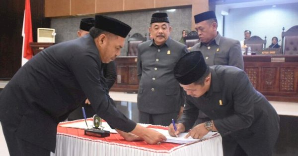 T.R Fahsul Falah Hadiri Paripurna KUA-PPAS T.A 2025