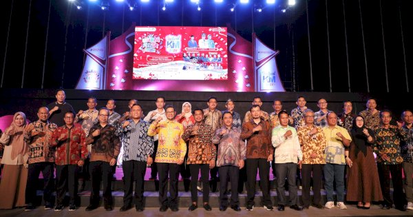 Pj Sekda Makassar Dampingi Staf Ahli Menteri Sosial Ekonomi dan Budaya Buka KIM Fest 2024