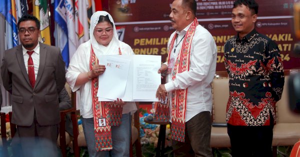 Mendaftar di KPU Sinjai, Santun Dikawal Puluhan Mobil Mewah