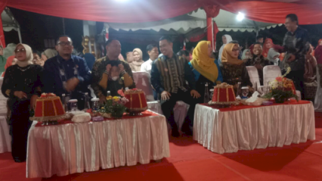 Ribuan Warga Masyarakat Pangkep Rayakan Malam Ramah Tamah HUT RI KE-79