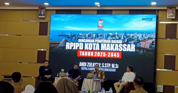 Nilai Penting Teknologi AI, DPRD Makassar Perkenalkan Transformasi AI sebagai Pendamping Kerja Manusia