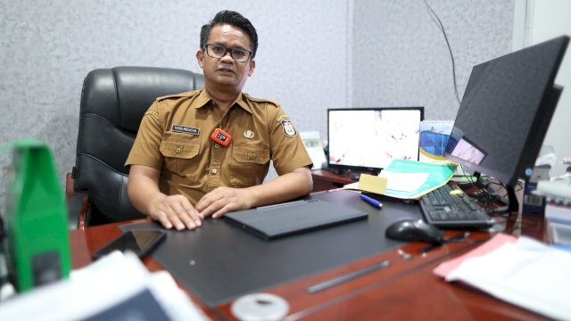 Plt DLH Kota Makassar Ferdy Mochtar, foto: HN/Sinta