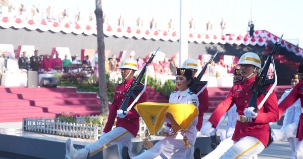 Mengenal Syarifah, Sosok Anggun Pembawa Baki Paskibraka HUT RI Ke-79 Kota Makassar