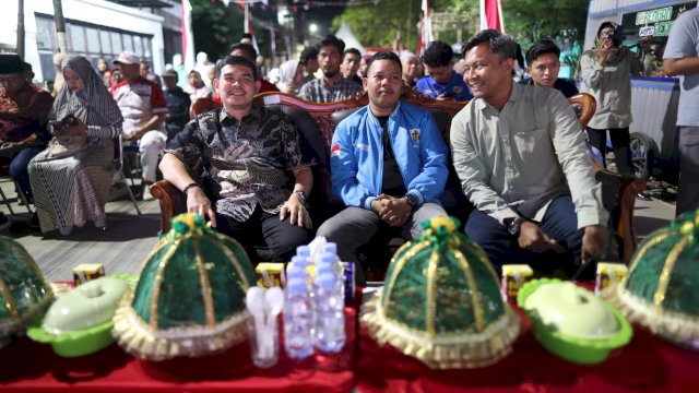Suasana pesta rakyat di Kelurahan Paropo. Foto: dok