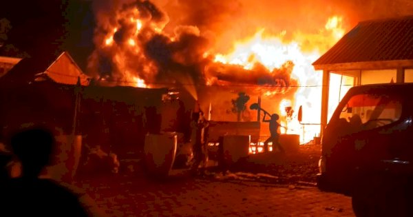 21 Rumah Ludes Dilahap Jago Merah di Kawasan TPA Antang