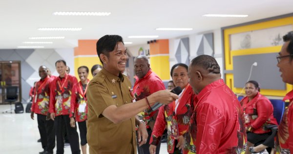 Firman Pagarra Sharing Ilmu Kepemimpinan ke 40 Peserta Diklat Pengawas Angkatan V