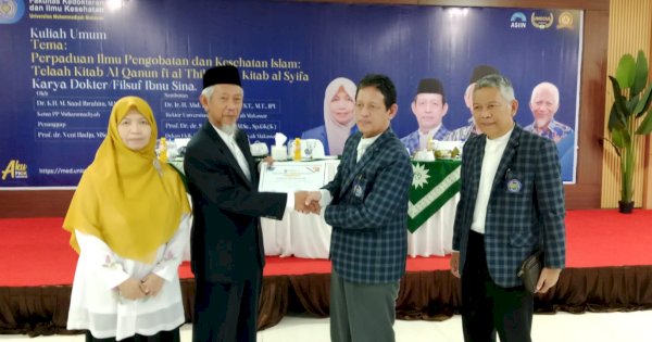 Ketua PP Muhammadiyah Bahas Agama dan Temuan Sains Modern di Kuliah Umum Kedokteran Unismuh Makassar
