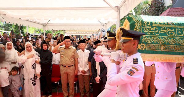 Pelepasan Almarhum Camat Ujung Pandang, Danny: Selamat Jalan Andalanku