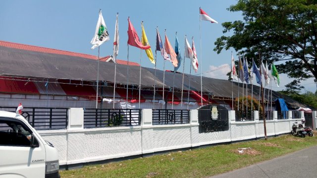 Pencabutan Nomor Urut Cabup &#038; Cawabup Luwu Utara Diwarnai Aksi Protes Jurnalis