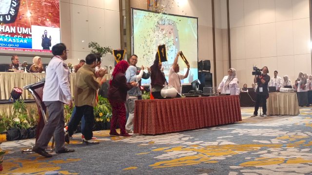 Cek di Sini! Daftar Nomor Urut Paslon di Pilwalkot Makassar 2024