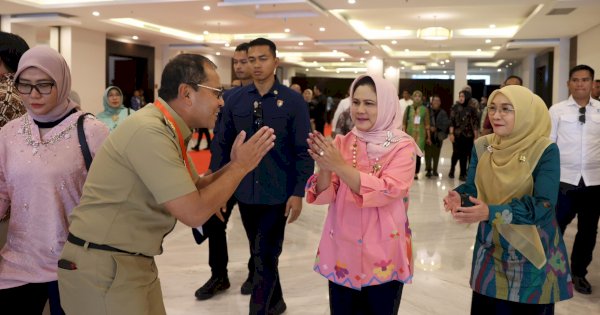 Danny Pomanto Sambut dan Dampingi Kedatangan Iriana Jokowi Dalam Kunjungan Kerja di Makassar