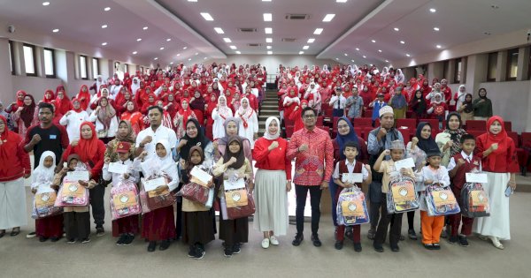 Rayakan Kemerdekaan, DWP Makassar Bantu Pendidikan Anak Satgas Kebersihan Berprestasi