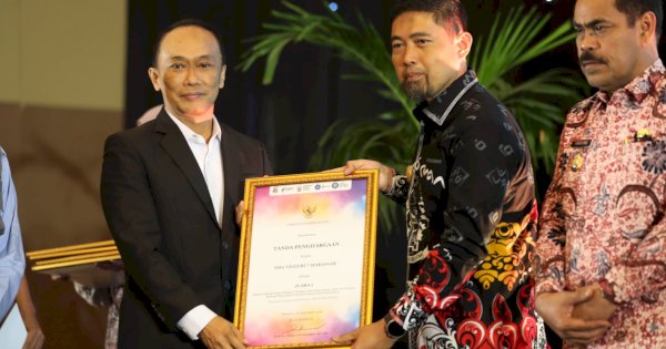 Pemkot Makassar Raih Penghargaan atas Keberhasilan Program Getol Bertamasya di Sekolah