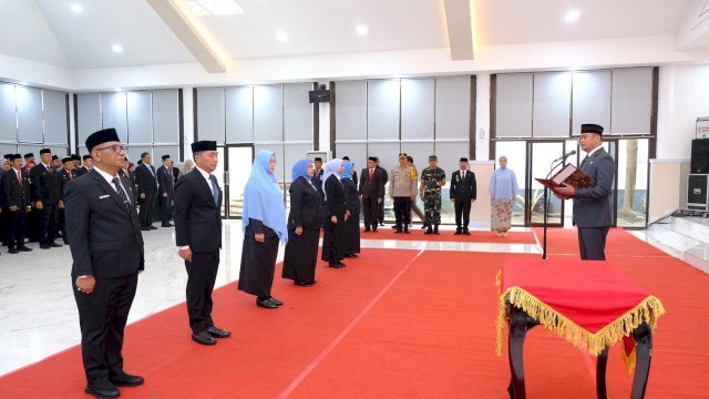 Lantik Sekda Gowa Andi Azis, Adnan: Kami Memilih Beliau Karena Pengalamannya