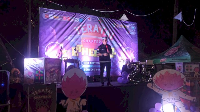 Ketua PMI Makassar, Syamsu Rizal MI resmi membuka Teratai Chapter 17 di Benteng Somba Opu, Rabu (11/9) malam. 