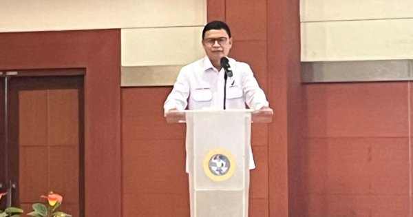 Jadi Pembicara di RS Unair, Taruna Ikrar Tekankan Pengembangan OBA ke Fitofarmaka