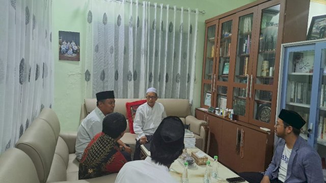 Andi Sudirman Jenguk Rais Syuriah PWNU Sulsel, Jubir: Beliau Terbuka untuk Semua