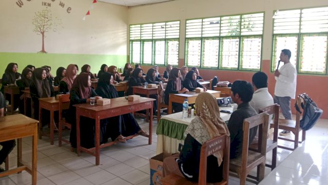 Siswa SMA 6 Jeneponto Antusias Belajar Jurnalistik