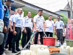 Didampingi Dirut PDAM, BPBD, Camat, Pjs Wali Kota Beri Bantuan Air Bersih di Tallo