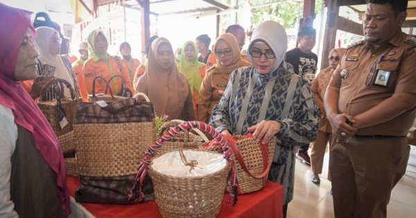 Ketua TP PKK Makassar Kunjungi Longwis Ichinomia, Apresiasi Budidaya Pangan dan Produk UMKM